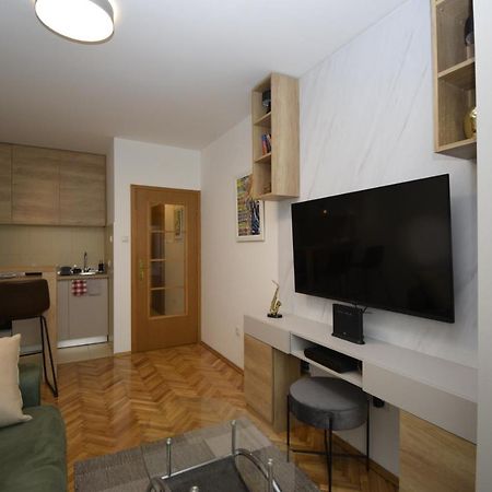 Studio Apartment Art Zone Podgorica Exterior foto