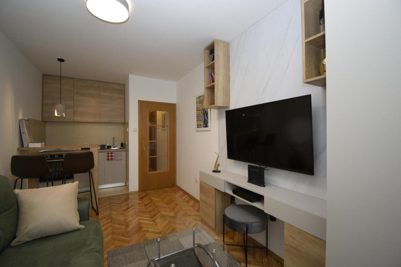 Studio Apartment Art Zone Podgorica Exterior foto