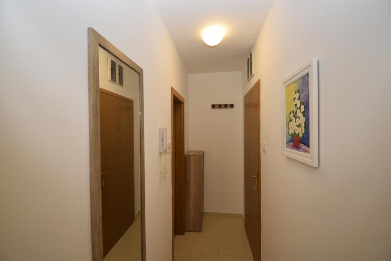 Studio Apartment Art Zone Podgorica Exterior foto
